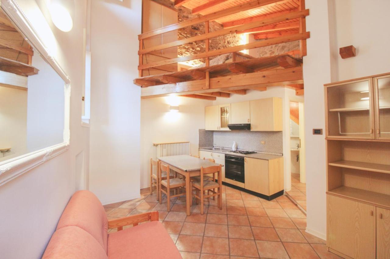 La Casa Del Porto Lägenhet Domaso Exteriör bild